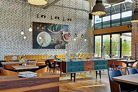 Restaurant Dekorasyon